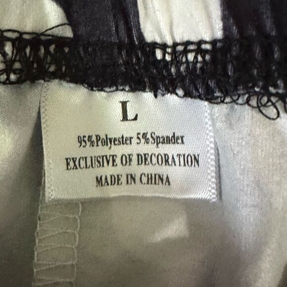 Smiley Face 3 piece outfit (Tag Size Lg) Size 4T - Picture 8 of 10